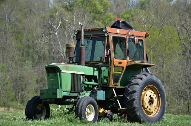 Farm & Equipment Auctions